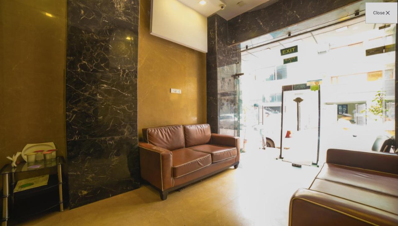 Hotel Pawan Plaza Near Sir Ganga Ram Hospital Делхи Екстериор снимка